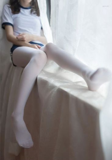 欧美短裙包臀裙_DVD高清视频观看
