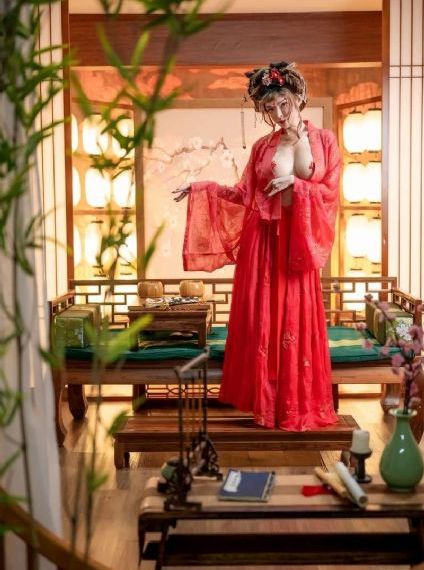 欧美大骚货_在线手机观看
