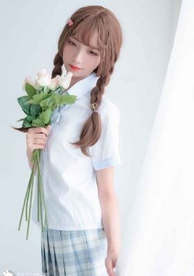厨房腿开大点我添添摸摸_超清高清在线观看