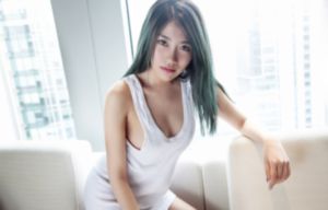 亚洲色偷偷在线av_BD国语HD高清在线观看
