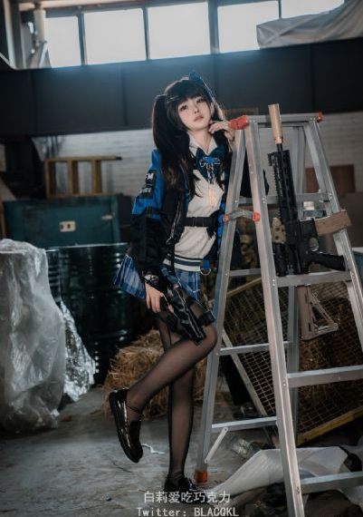 欧美情侣坐海边头像_蓝光全集免费观看