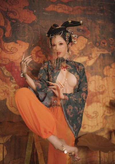 欧美熟艳星evakarera_影音先锋资源