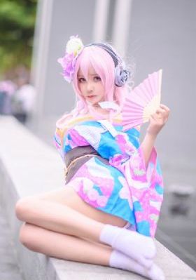 欧美丰满女动态图_720免费在线播放