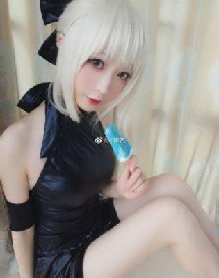 成人黄色激情小说_1080免费观看